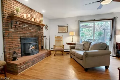 20 Lark Ln, Jefferson Township, NJ 07438 - Photo 11