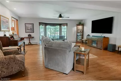 20 Lark Ln, Jefferson Township, NJ 07438 - Photo 3