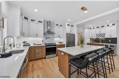 6 Short Hill Road, Clifton, NJ 07012 - Photo 11