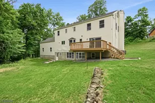 20 Cleacene Ave, Mount Olive, NJ 07828 - Photo 37