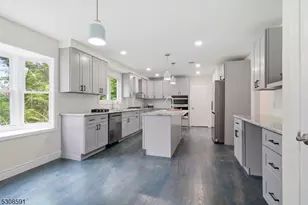 20 Cleacene Ave, Mount Olive, NJ 07828 - Photo 5