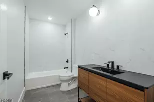 88 Hollywood Ave, East Orange, NJ 07018 - Photo 7