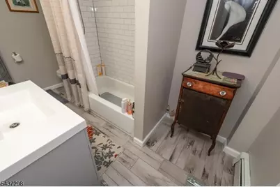 204 Vine St, Roselle, NJ 07203 - Photo 17