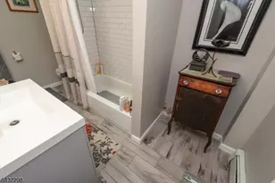 204 Vine St, Roselle, NJ 07203 - Photo 17