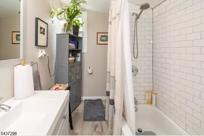 204 Vine St, Roselle, NJ 07203 - Photo 15