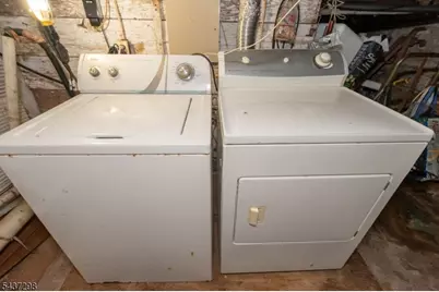 204 Vine St, Roselle, NJ 07203 - Photo 25