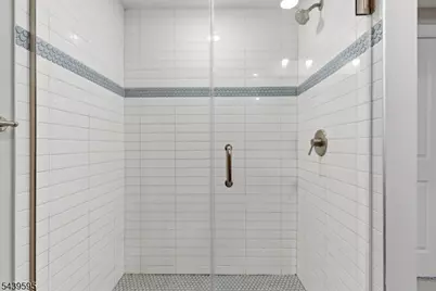 18-20 N Union Ave #5, Cranford Township, NJ 07016 - Photo 17