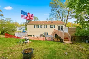 22 Holiday Dr, Hopatcong, NJ 07843 - Photo 25