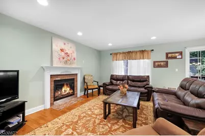 228 Atlantic Dr, Parsippany, NJ 07054 - Photo 19
