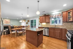 228 Atlantic Dr, Parsippany, NJ 07054 - Photo 25