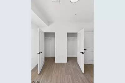 262 Hunterdon St #1, Newark, NJ 07103 - Photo 5