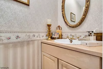 107 Bayberry Dr, Franklin Township, NJ 08873 - Photo 27