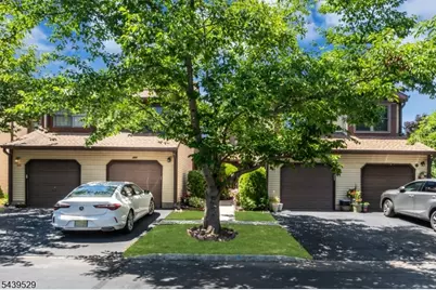 107 Bayberry Dr, Franklin Township, NJ 08873 - Photo 7