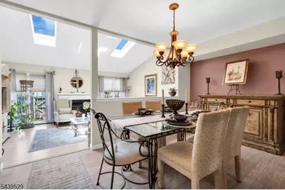 107 Bayberry Dr, Franklin Township, NJ 08873 - Photo 17