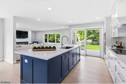 46 Circle Rd, Florham Park, NJ 07932 - Photo 11