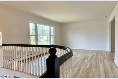 30 Tanglewood Dr, East Hanover Township, NJ 07936 - Photo 7