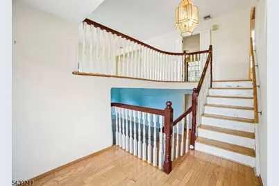 30 Tanglewood Dr, East Hanover Township, NJ 07936 - Photo 7