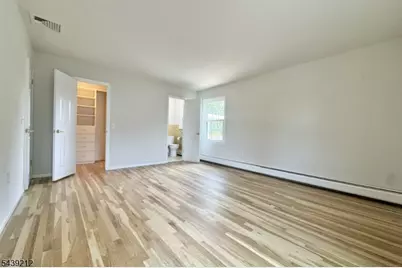 30 Tanglewood Dr, East Hanover Township, NJ 07936 - Photo 15