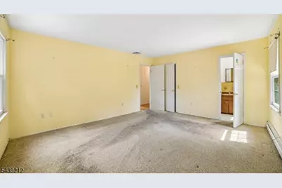 30 Tanglewood Dr, East Hanover Township, NJ 07936 - Photo 21