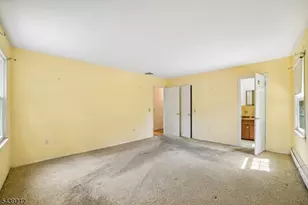 30 Tanglewood Dr, East Hanover Township, NJ 07936 - Photo 21