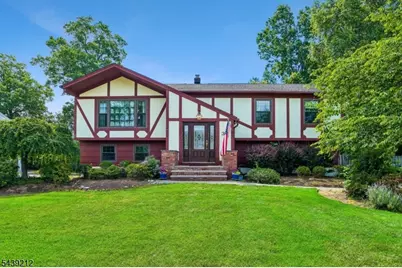 30 Tanglewood Dr, East Hanover Township, NJ 07936 - Photo 1