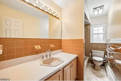 30 Tanglewood Dr, East Hanover Township, NJ 07936 - Photo 27
