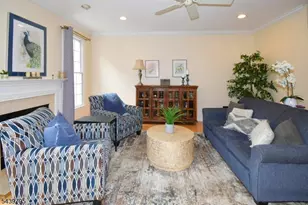 253 Patriot Hill Dr, Bernards Township, NJ 07920 - Photo 9