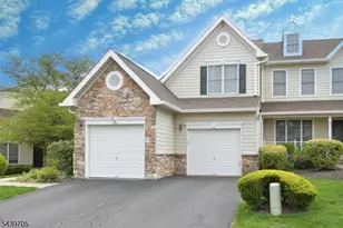 253 Patriot Hill Dr, Bernards Township, NJ 07920 - Photo 3
