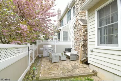 253 Patriot Hill Dr, Bernards Township, NJ 07920 - Photo 27