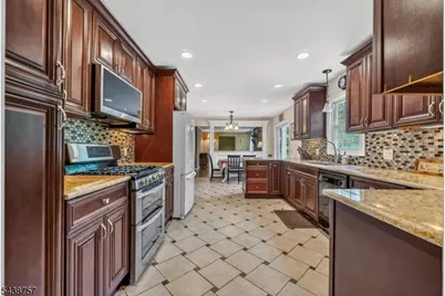 10 Jean Dr, Montville Township, NJ 07082 - Photo 11