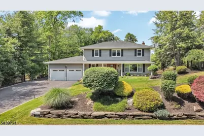 21 Tulip Ter, Wayne Twp., NJ 07470 - Photo 1