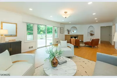 132 Haddon Pl, Montclair, NJ 07043 - Photo 9