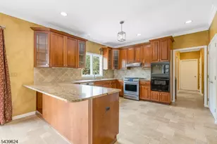 40 Southgate Dr, Clinton Township, NJ 08801 - Photo 15