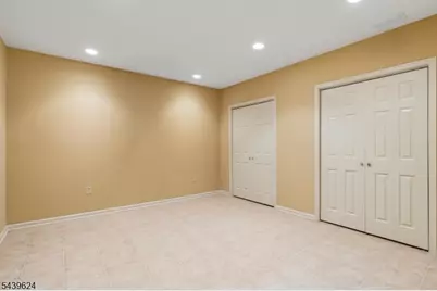 40 Southgate Dr, Clinton Township, NJ 08801 - Photo 27
