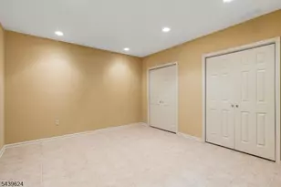 40 Southgate Dr, Clinton Township, NJ 08801 - Photo 27