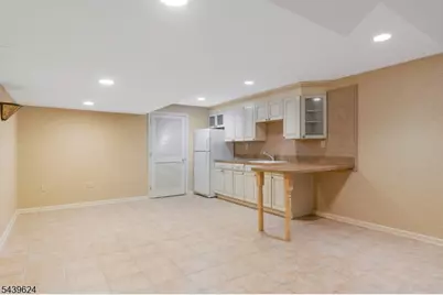 40 Southgate Dr, Clinton Township, NJ 08801 - Photo 33