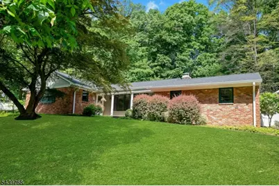 29 Dogwood Dr, Chester, NJ 07930 - Photo 3