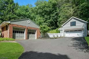 29 Dogwood Dr, Chester, NJ 07930 - Photo 37