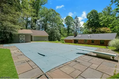 29 Dogwood Dr, Chester, NJ 07930 - Photo 33