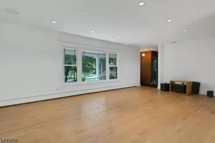 29 Dogwood Dr, Chester, NJ 07930 - Photo 9