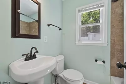 318 Greenwich St, Greenwich Township, NJ 08886 - Photo 13