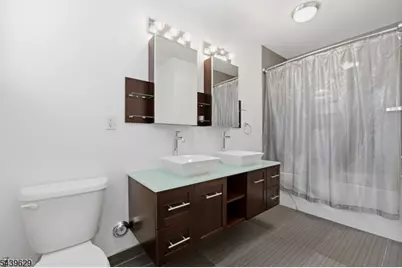 252 Mount Pleasant Ave #1, Newark, NJ 07104 - Photo 15