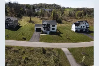 9 Emerald Dr, Hardyston Township, NJ 07419 - Photo 3
