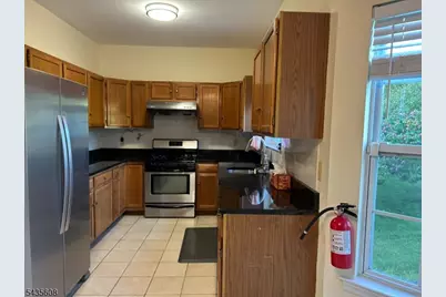 12 Colmart Way, Bridgewater Twp., NJ 08807 - Photo 5