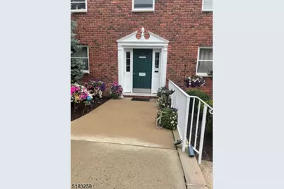 199 N. Beverwyck Rd. #21, Parsippany, NJ 07034 - Photo 1