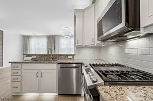 612 Lopez Ln, Morris Plains, NJ 07950 - Photo 15