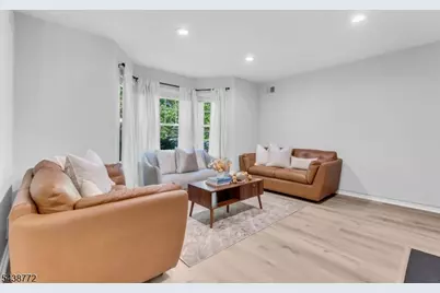 213 Longview Rd, Bridgewater Twp., NJ 08807 - Photo 13