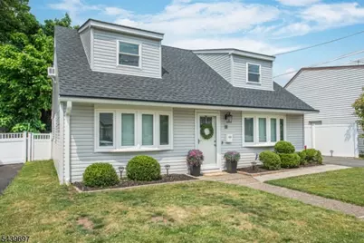 18 Sweetwood Dr, Cedar Grove, NJ 07009 - Photo 21