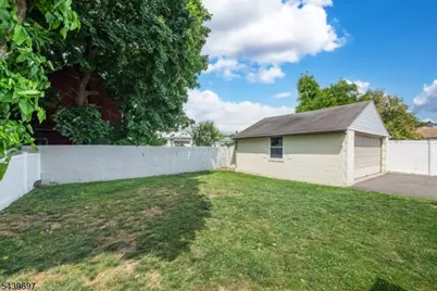 18 Sweetwood Dr, Cedar Grove, NJ 07009 - Photo 19