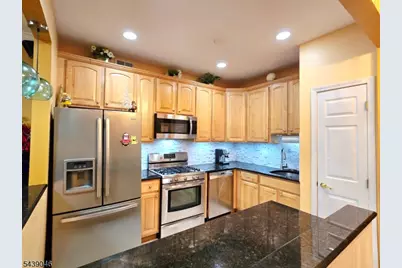 324 Winthrop Dr, Nutley Twp., NJ 07110 - Photo 7